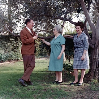 great-aunt-mirel-carl-w-popa-and-aunt-esther